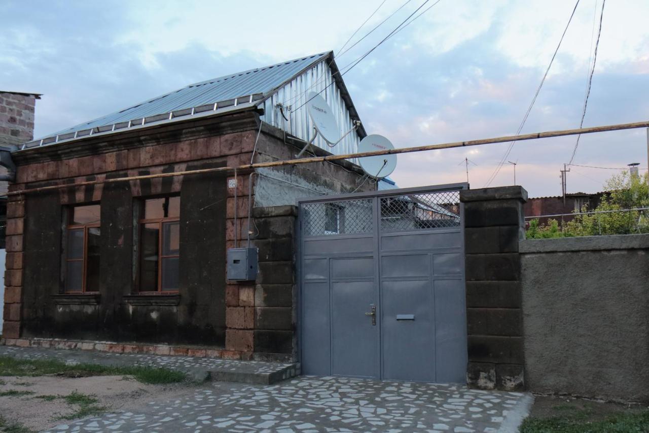 Vanand Guest House Gyumri Exterior foto