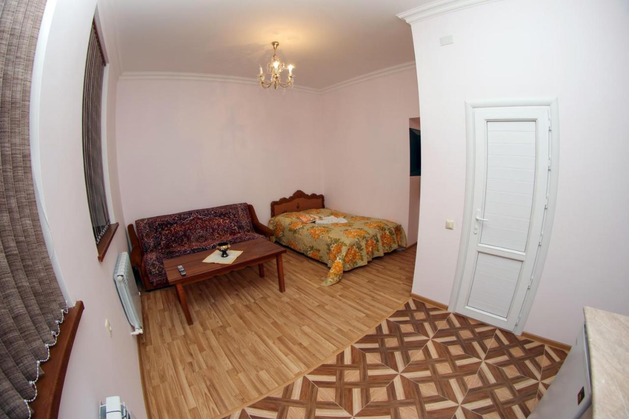 Vanand Guest House Gyumri Exterior foto